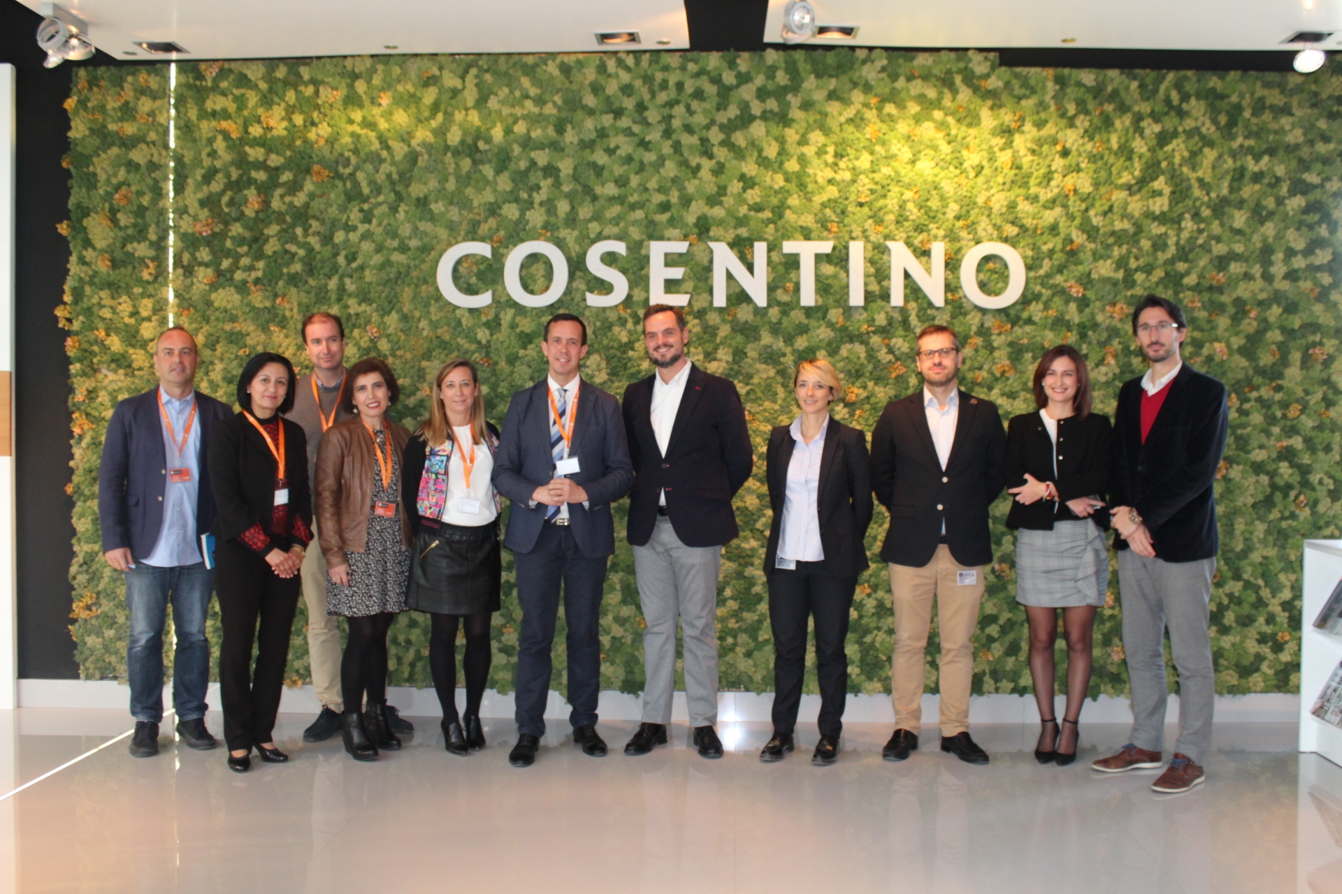 171123 Firma Convenio Cosentino 01